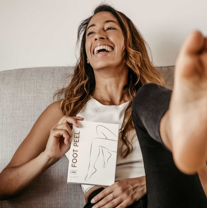 GINGER&ME 7-Day Exfoliating Foot Socks