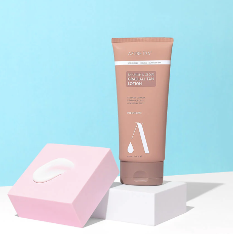 NOURISH & GLOW GRADUAL TAN LOTION - MEDIUM/DARK